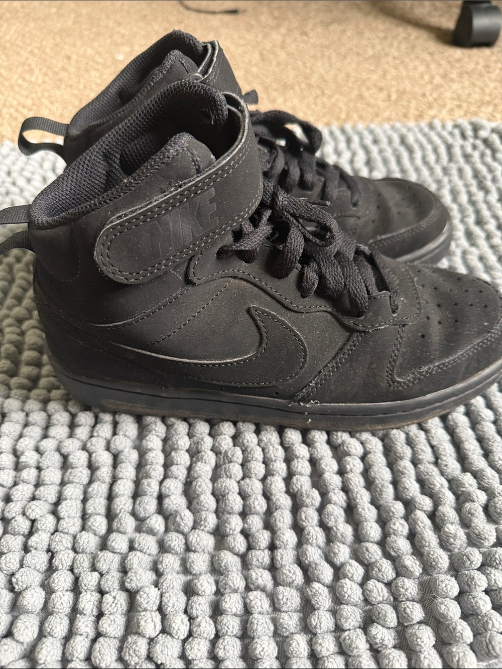 Nike Kids Black Low-Top Sneakers